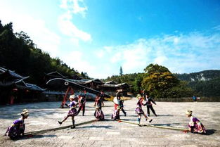 天坑寨子稻草文化藝術(shù)節(jié)啟幕 景域投建運(yùn)模式下的景區(qū)活化新樣本